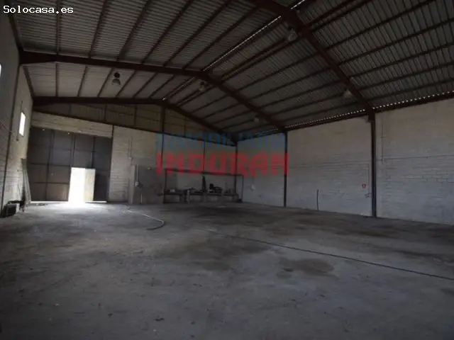 Nave Industrial 450m2 en La Bamba Puerta Camiones 7m