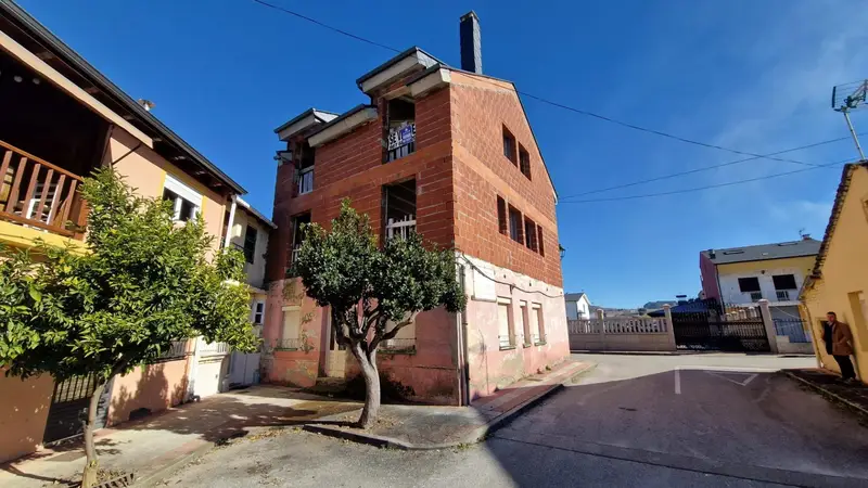 Casa en Venta Centro Cacabelos 72m2 3 Plantas
