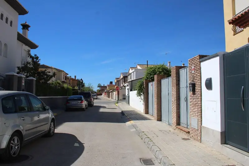 Chalet en Venta en Albolote Granada 180m2 3 Dormitorios