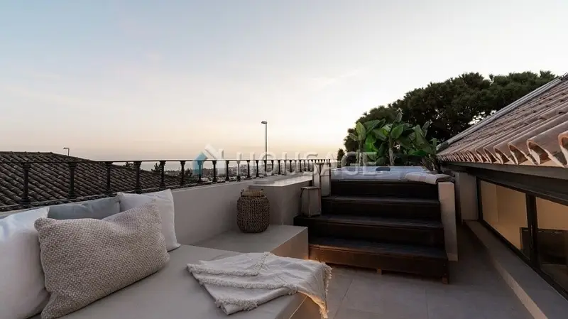 Villa Moderna con Vistas Impresionantes en Puerto Banús