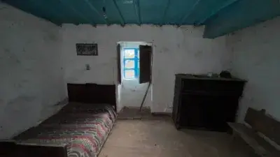 Casa Rústica en Venta en Allariz: Finca para Reformar