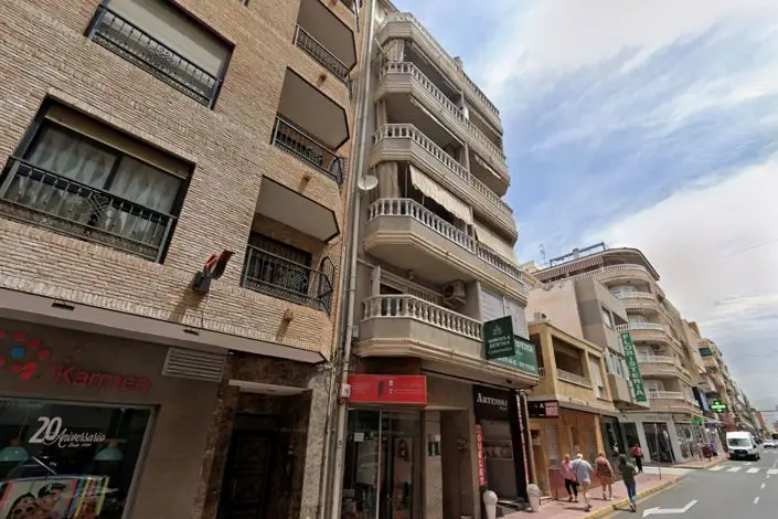 Apartamento 2 Dormitorios Torrevieja Renovado Cerca del Mar