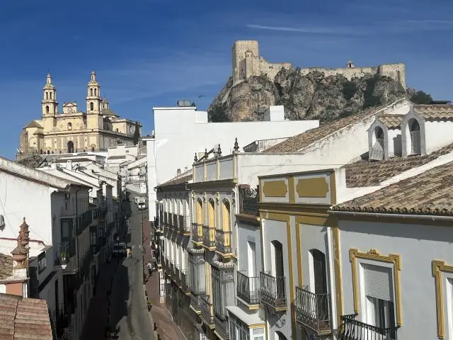 Casa con Encanto en Olvera 4 Dormitorios 3 Banos Vistas Espectaculares