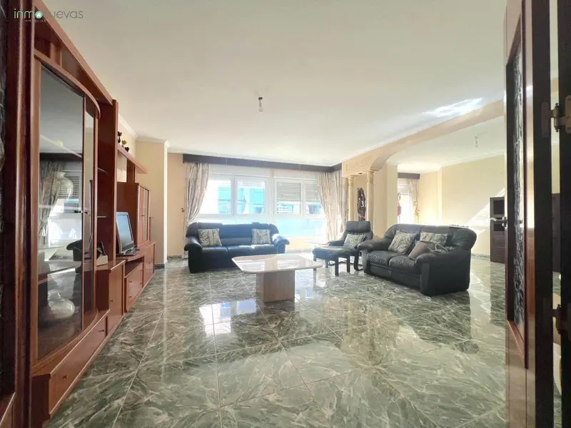 Piso en venta en Aguilas Murcia 175m2 4 habitaciones 3 baños