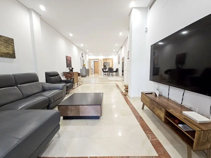 Piso de 3 Dormitorios en venta Puerto Banus, España