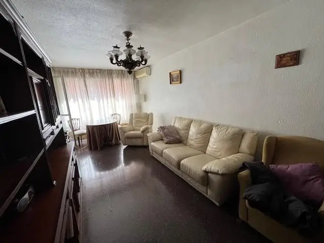 Venta Piso Centro Murcia 4 Dormitorios Patio 2 Baños