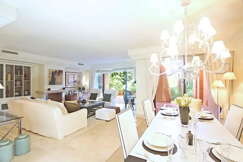 Atico en venta Marbella 3 dormitorios 2 baños