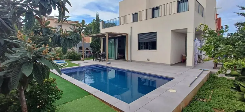 Chalet en Son Ferrer con Piscina Privada y Jardín