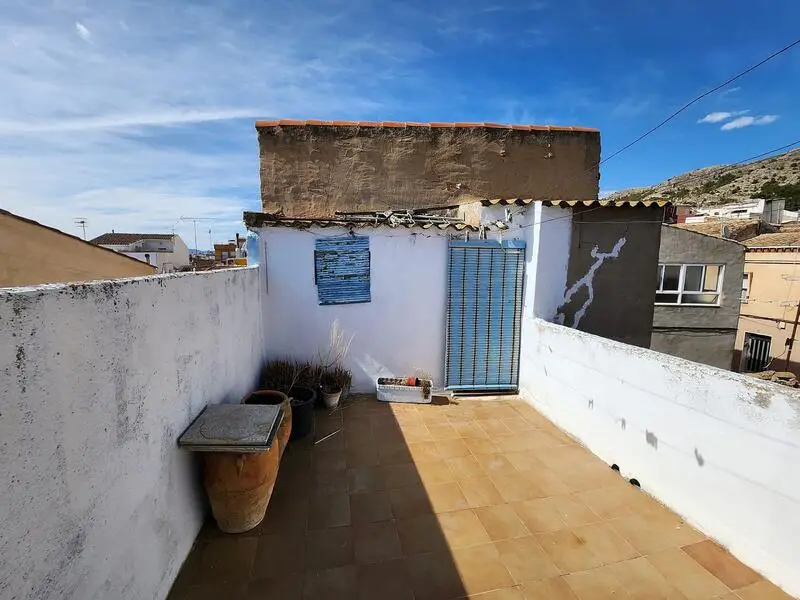 Casa 4 Dormitorios Villena:  Reforma o Reconstruccion