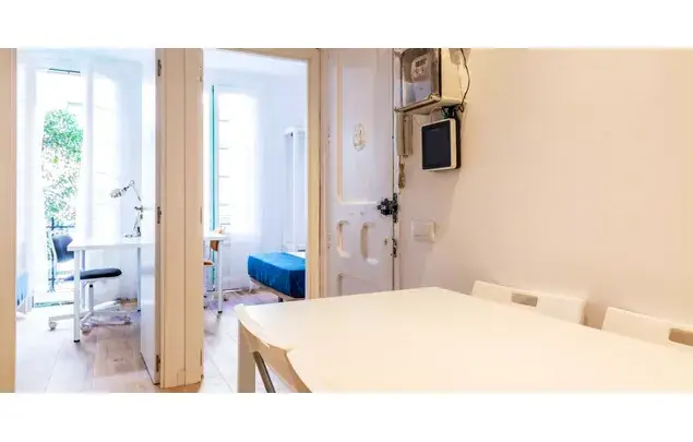 Habitacion 80m2 L Hospitalet de Llobregat
