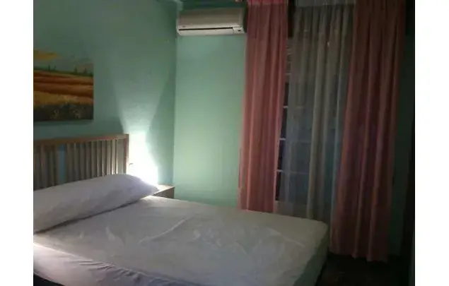 Apartamento 2 Dormitorios 90m² Jaén Amueblado Piscina Wifi