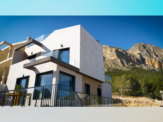 Adosado en venta Polop, España