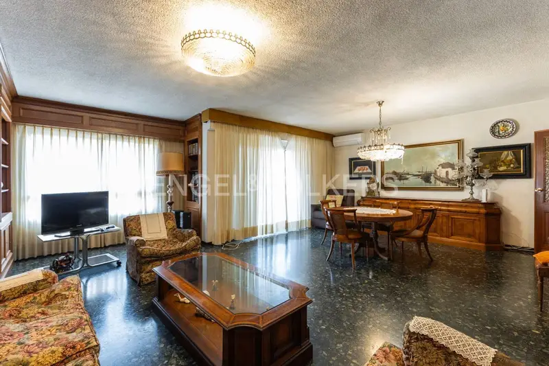 Apartamento en Venta en Arrancapins Valencia 154m2 4 habitaciones