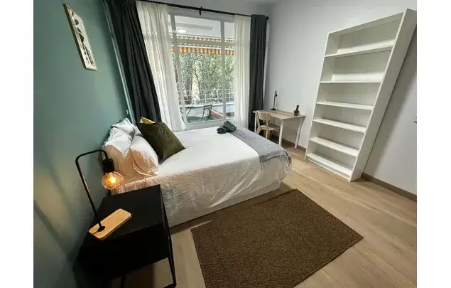 Habitacion 300m2 Madrid Plaza de Espa
ña Alquiler