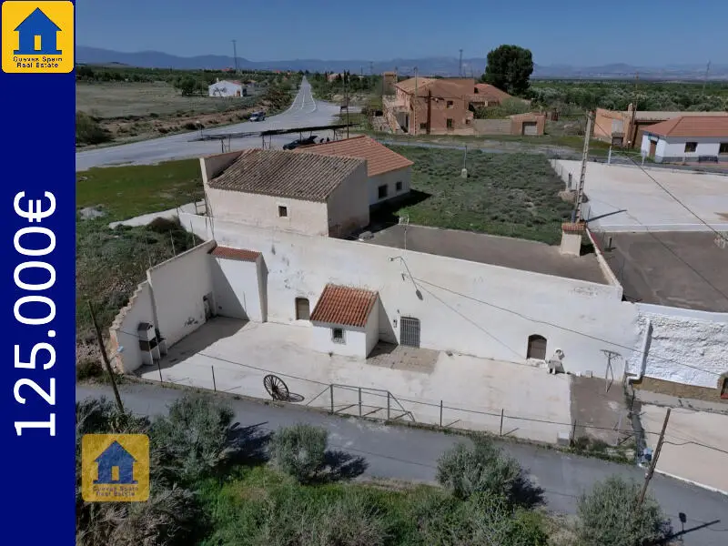 Casa Cueva en Gor Granada 3 5 dormitorios garaje 1800m2