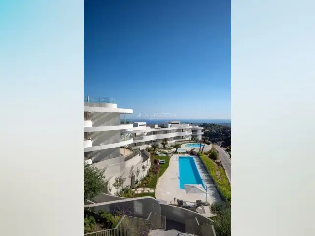 Piso de 3 Dormitorios en venta Nueva Andalucia, España
