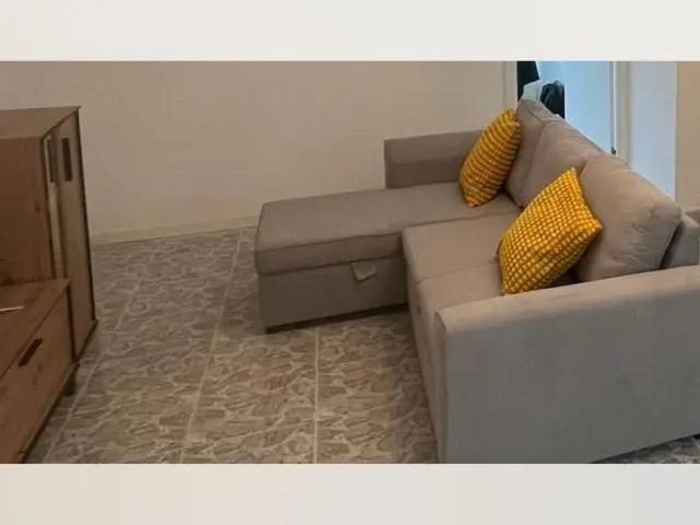 Habitacion en piso de 4 dormitorios en Malaga