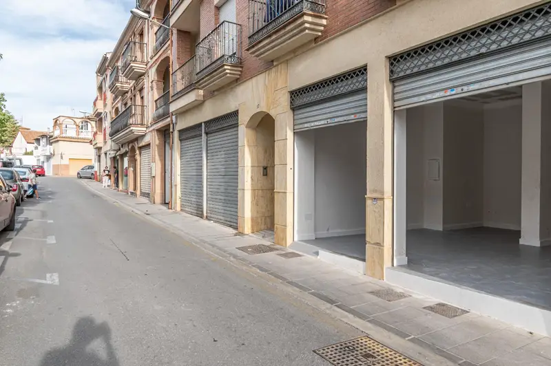 Venta Local comercial reformado en Albolote - Ref: 1010143