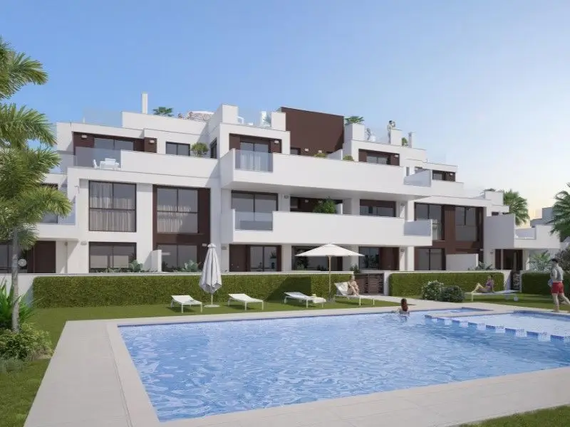 Bungalow con Jardin en El Mojon - Nueva Promocion