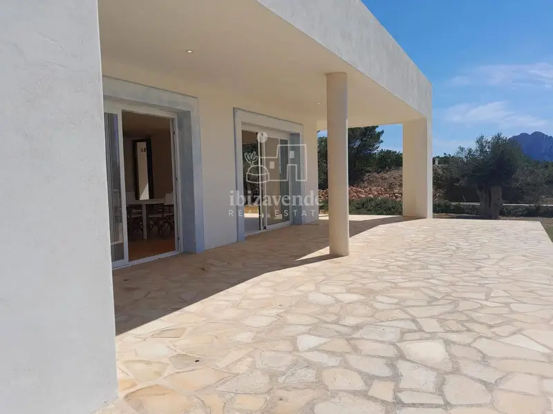 3 Casas con Vistas a Es Vedrá y Cala Carbó en Ibiza