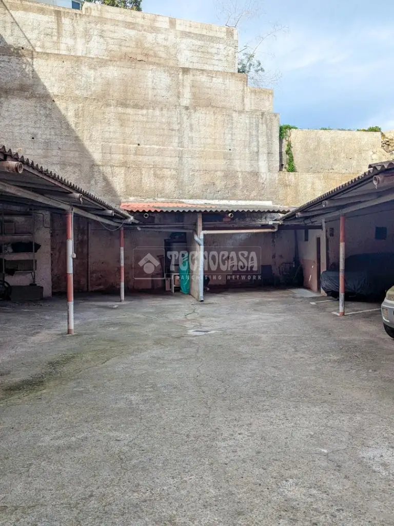 Plaza de Garaje en Venta en C Puerto Franco