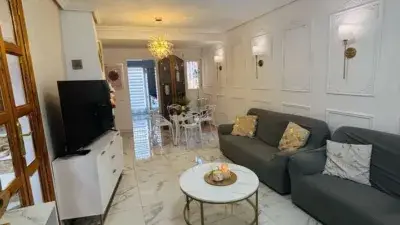 Casa en Venta en Las Merindades 3 habitaciones 2 baños Piscina