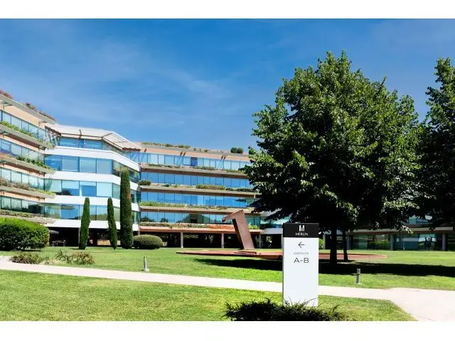 Alquiler Oficina Sant Cugat: Espacios Modernos y Servicios Premium