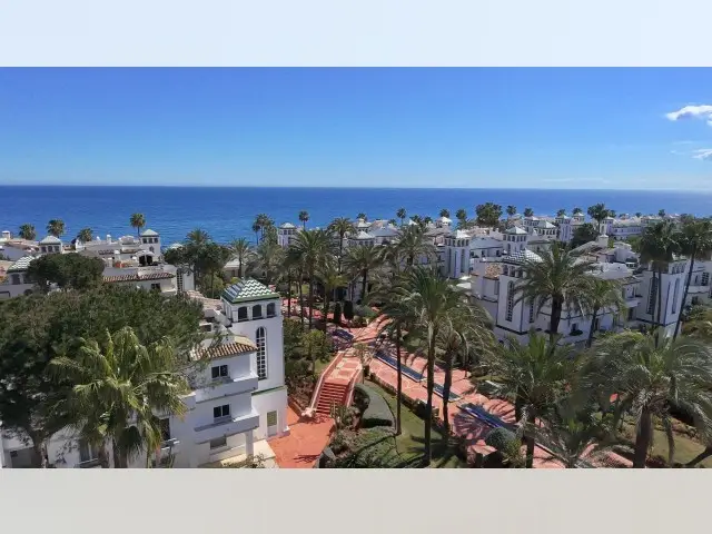 Adosado 5 Dormitorios Estepona Lujo Playa Jacuzzi Alquiler