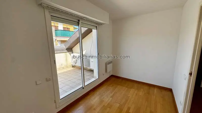 Dúplex en Venta en Residencia Las Liras Terrassa