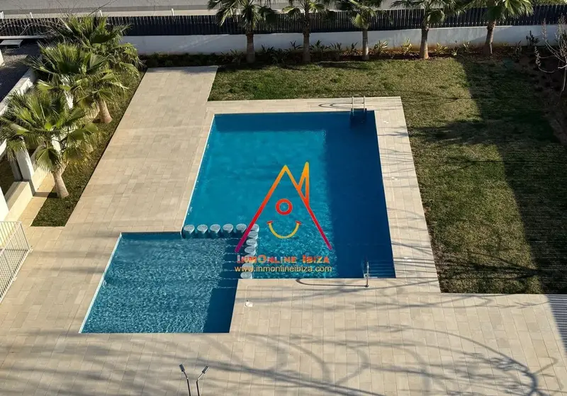 Alquiler Ático Dúplex Platja d En Bossa Ibiza