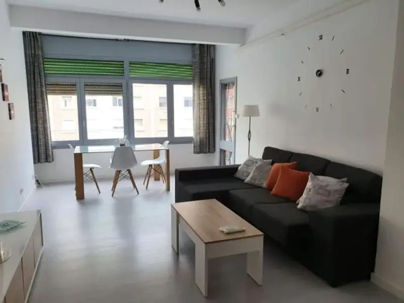 venta Piso en El Poble Sec, Barcelona (46711393835.106000)- Globaliza