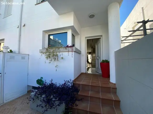 Adosado en Beniarbeig con Piscina y Terrazas