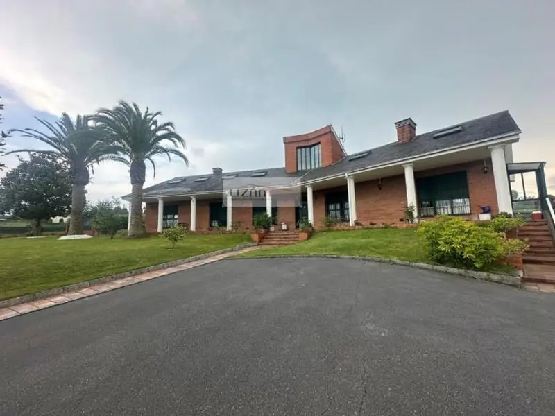 Chalet en venta en Santamarina de Piedramuelle Asturias
