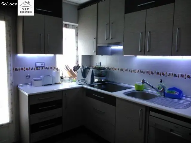 Se vende piso reformado 100m2 cerca parque Abelardo Sanchez