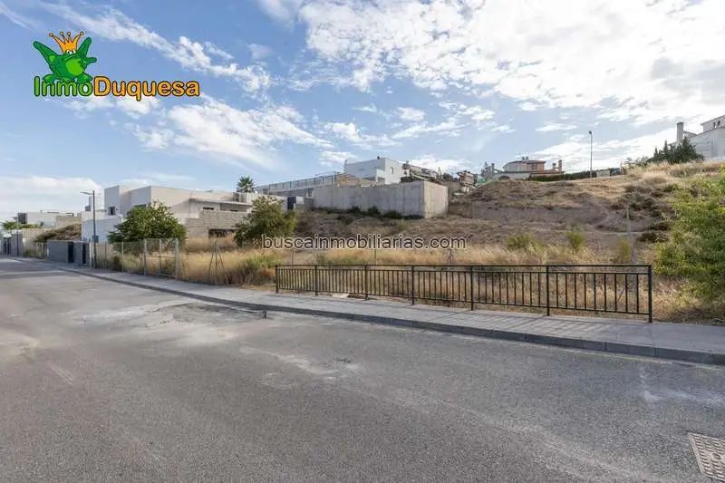 Solar Urbano en Venta Altos de La Zubia 760m2 Edificable