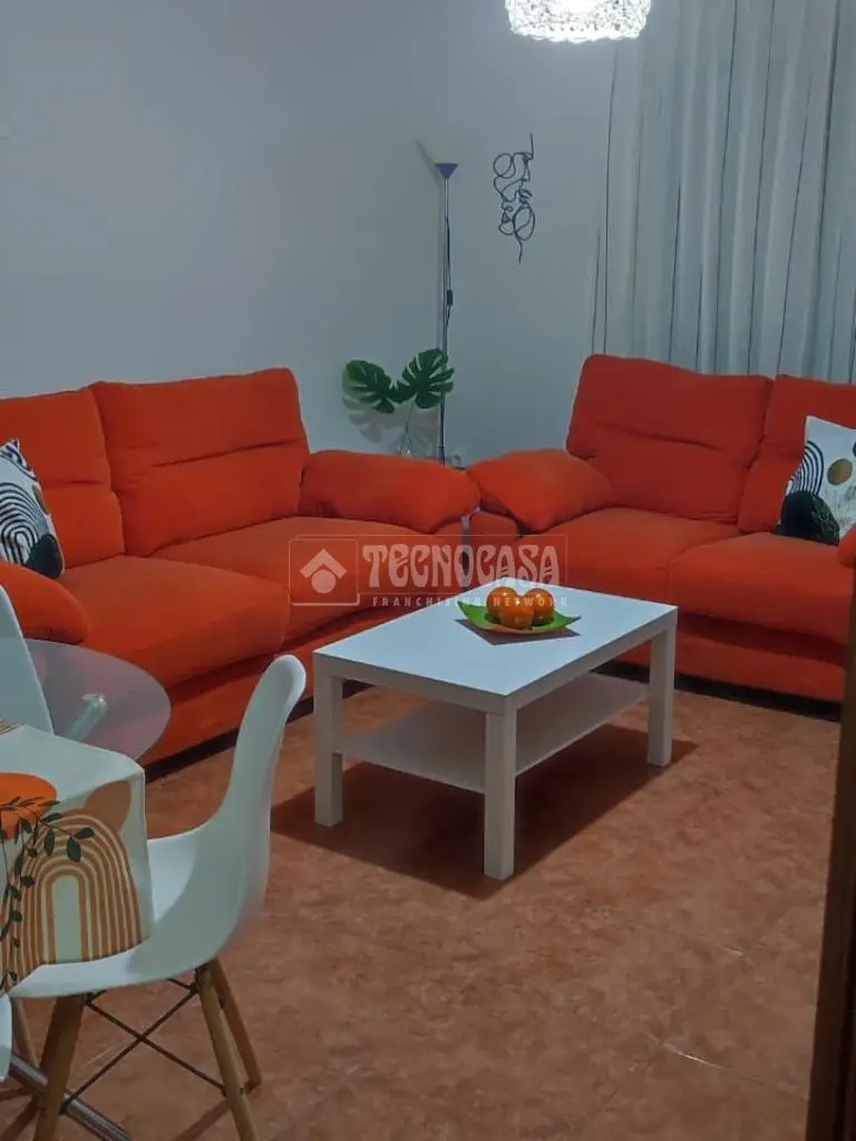 Piso en venta en Linares