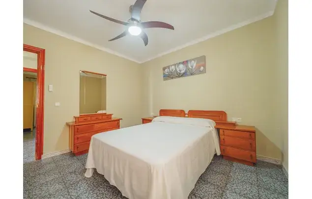 Alquiler casa rural 3 dormitorios Guaro piscina privada