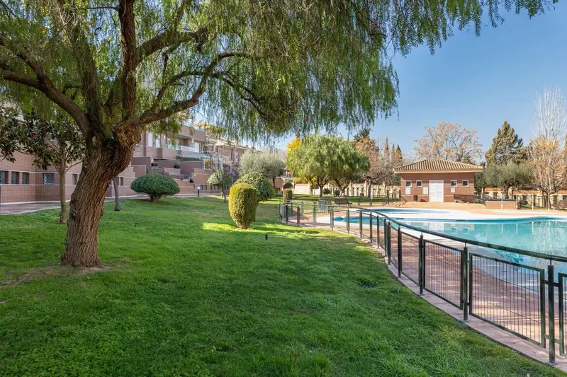 Piso en Venta en La Zubia Granada