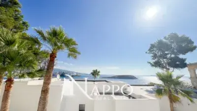 Villa de Lujo en Cala Vinyes con Acceso a Cala Privada