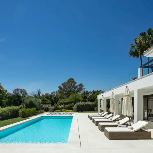 Chalet 5 Dormitorios en Venta Las Brisas Golf