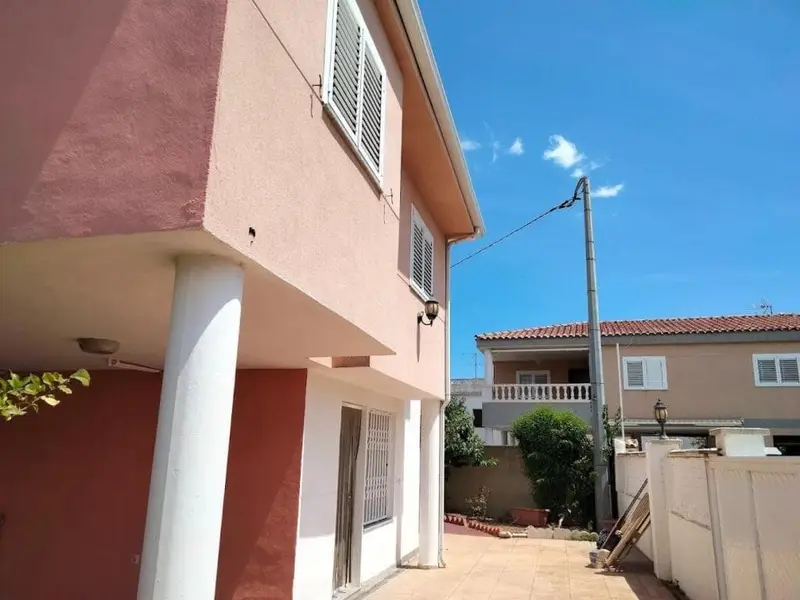 Chalet en Venta Playa Corinto Sagunto con Piscina y Jardin