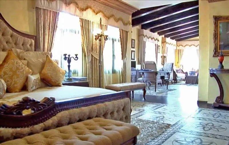 7 Cuarto Villa en venta
Nueva Andalucia, Málaga