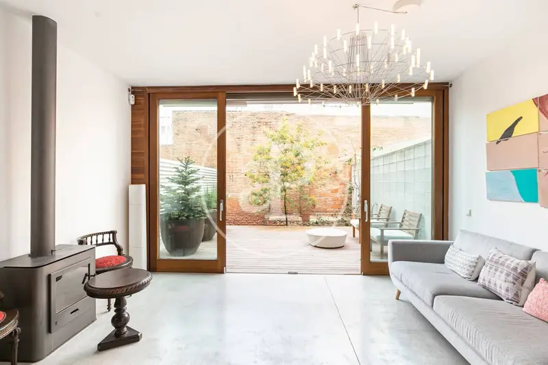 Chalet Moderno en Gràcia Nova 5 Dormitorios 4 Baños