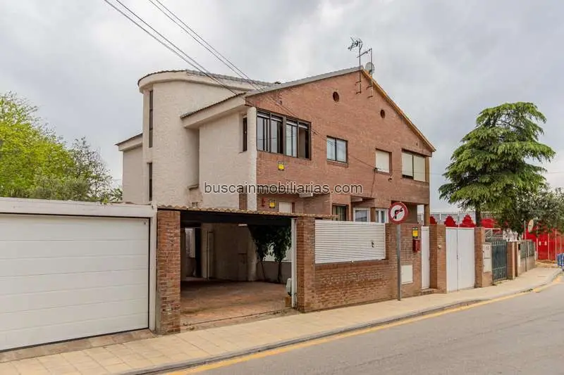 Casa en Venta Cobeña 5 Dormitorios Piscina Jardin Grande