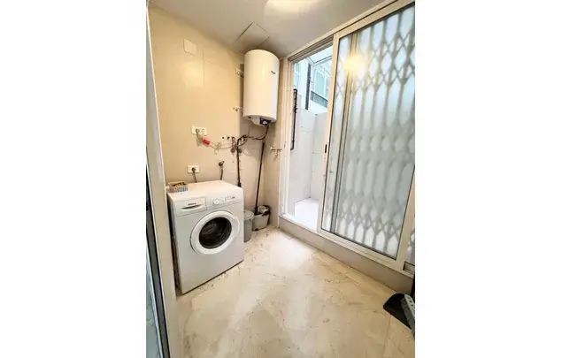 Alquiler Apartamento 3 Dormitorios 120m² Elche Centro