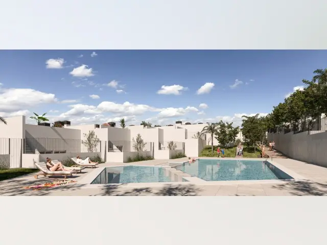 Adosado en Venta Monforte del Cid - Nuevo - Piscina - Garaje