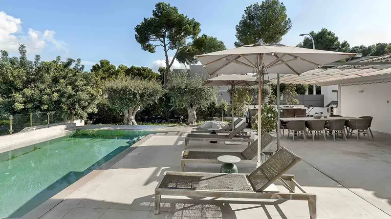 Chalet en Venta Santa Ponsa Mallorca 5 Dormitorios Piscina Vistas al Mar