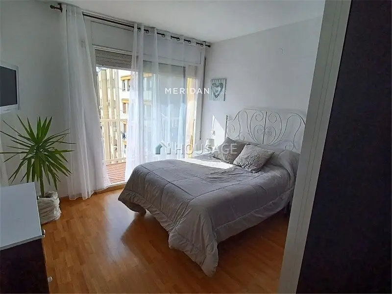 Piso en Sagrada Familia 104m2 4 dormitorios 2 baños