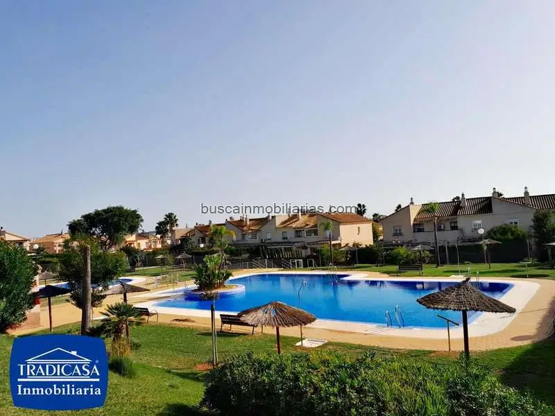 Casa pareada en Jerez de la Frontera junto a campo de golf