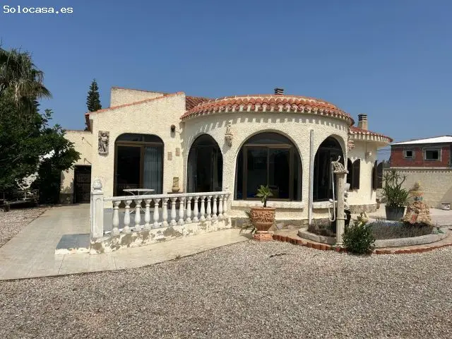 Casa con Gran Parcela en El Chaparral Torrevieja